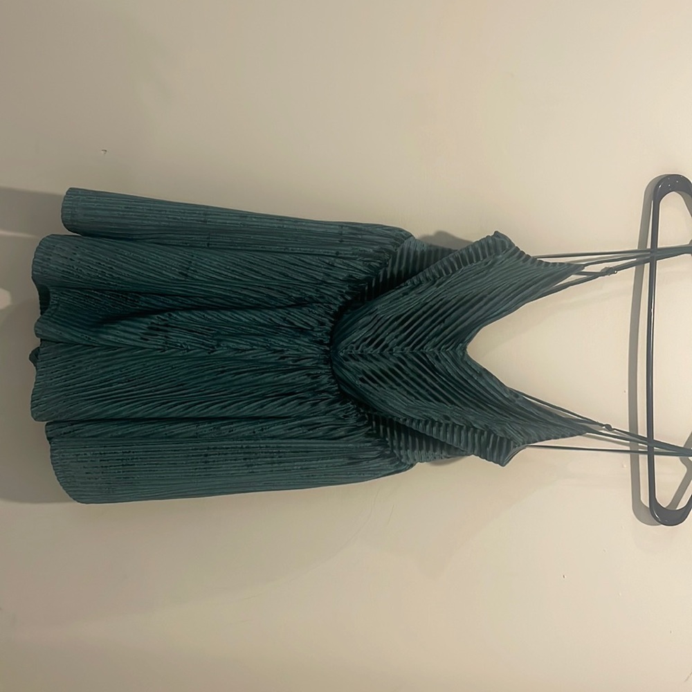 Dress Forum romper. Size L.